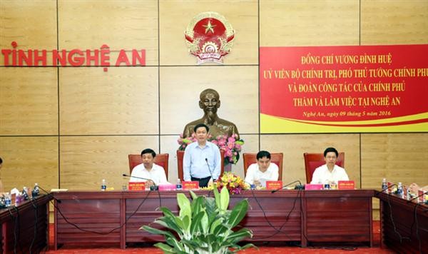 Vuong Dinh Hue en déplacement à Nghe An - ảnh 1